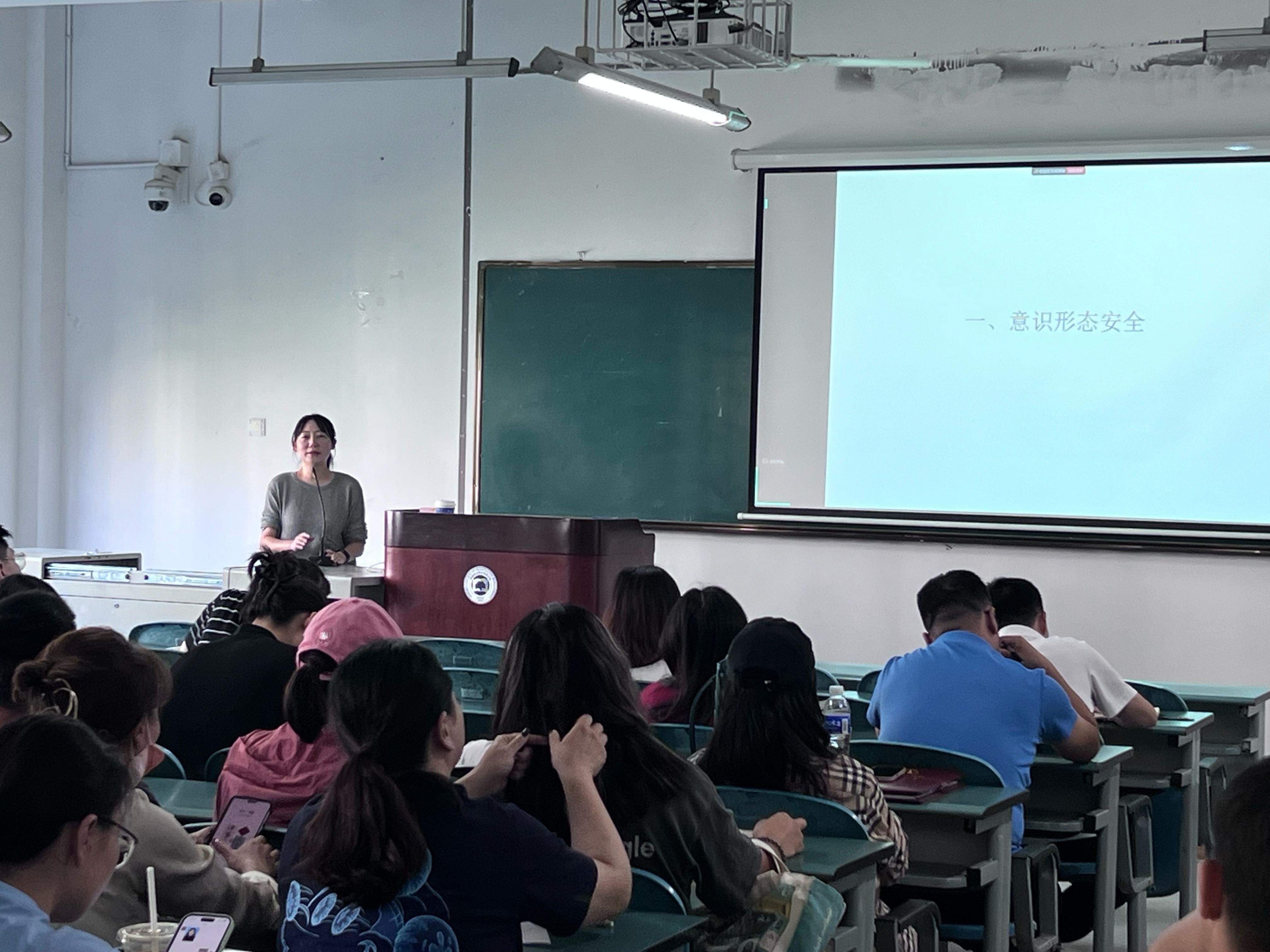 微信图片_20251016144439_194_27 微信图片_20251016144439_194_27