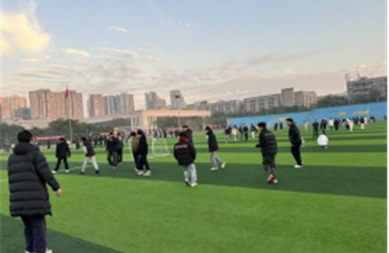 课练晨操强体魄，书伴晨读促学风〡休闲与运动学院晨间双轨模式助力学子全面成长