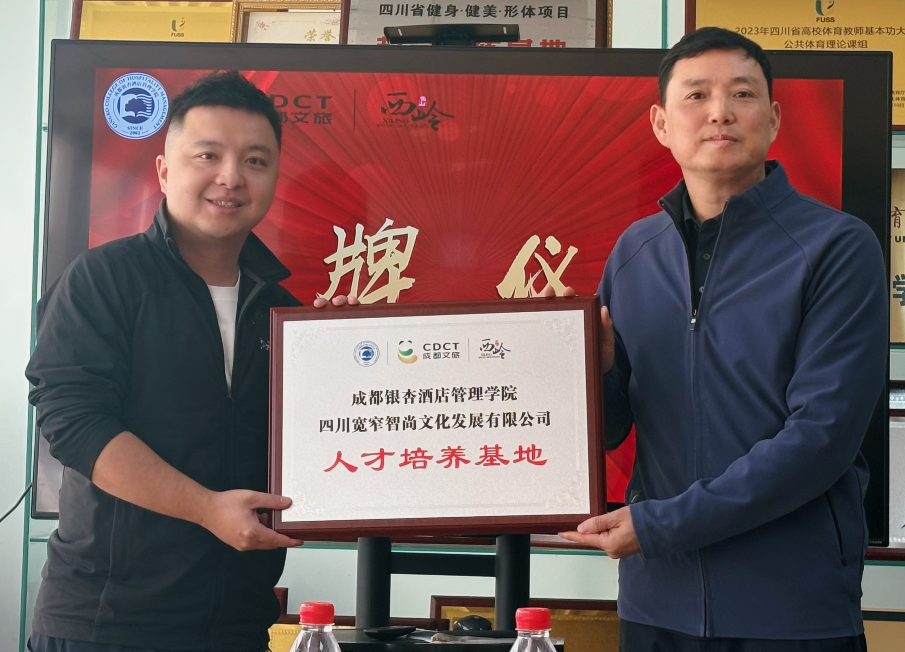 _cgi-bin_mmwebwx-bin_webwxgetmsgimg__&MsgID=1379293584605338216&skey=@crypt_5a5b0fa1_b28daccc913d96036bcb5bd375fdc85f&mmweb_appid=wx_webfilehelper