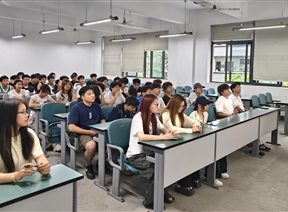 “五拒绝 五养成”系列活动〡休闲与运动学院开展安全承诺书签署活动