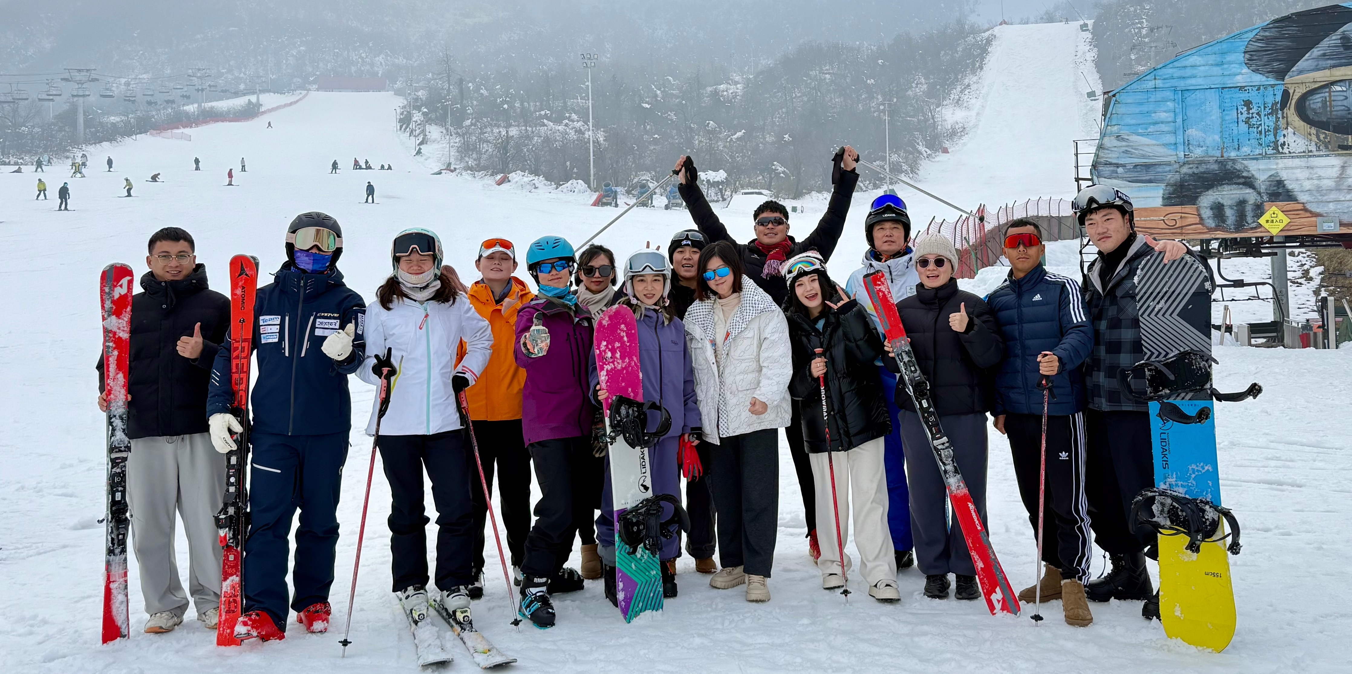 在西岭雪山，我们滑出了冬日的速度与激情！