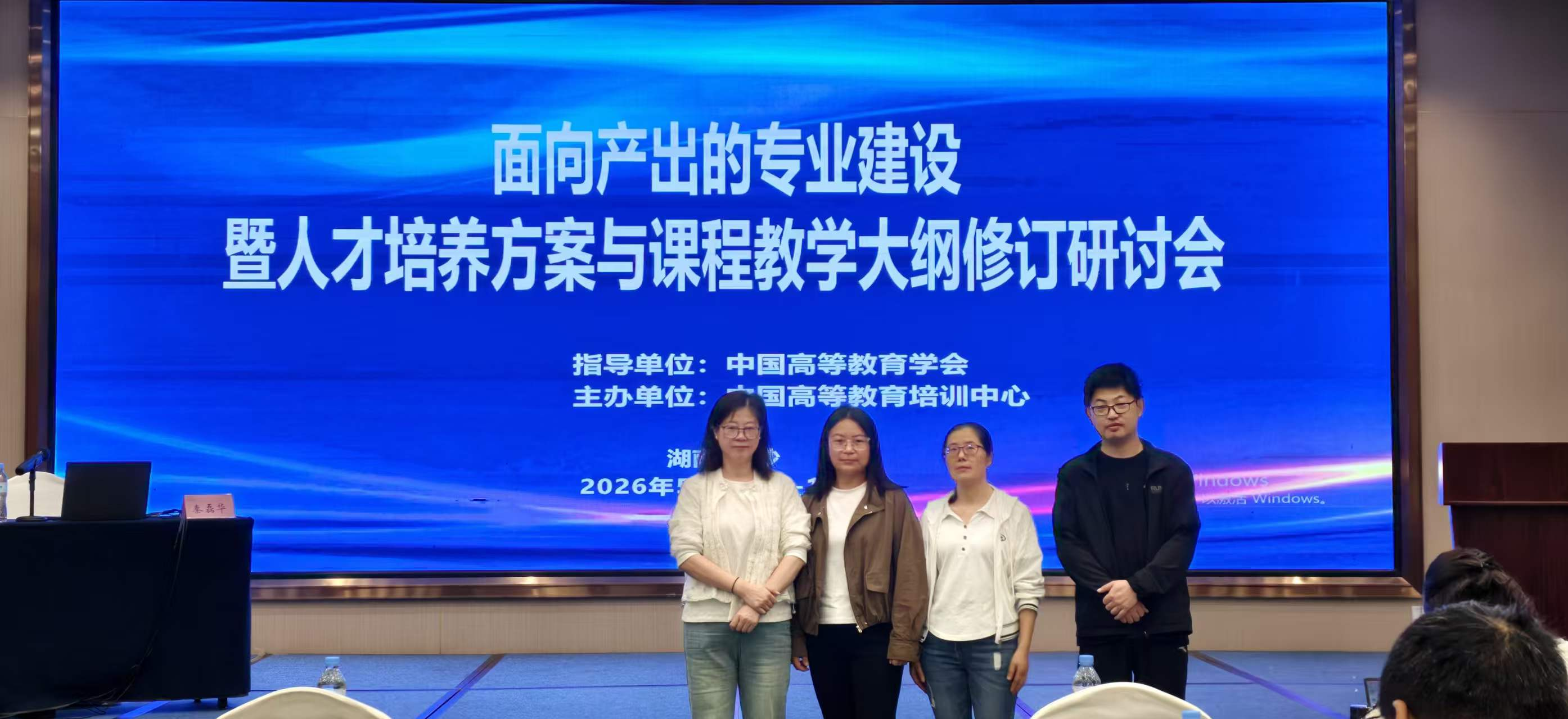 图片1 图片1