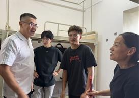 【安全运动场】丨休闲与运动学院开展新老生寝室安全走访工作